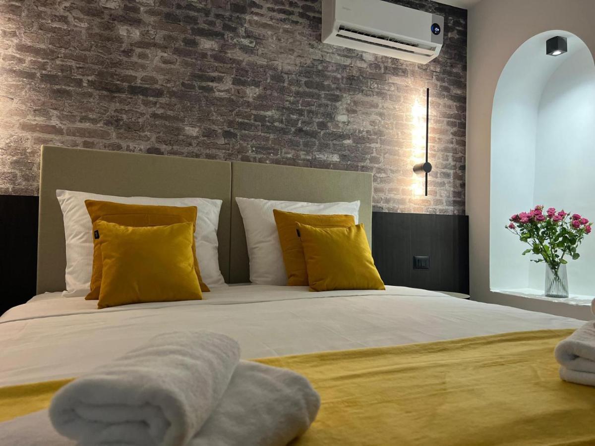 Arena Prestige Rooms PUY Exterior foto